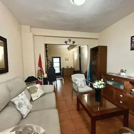 Homestay In Historic House *
